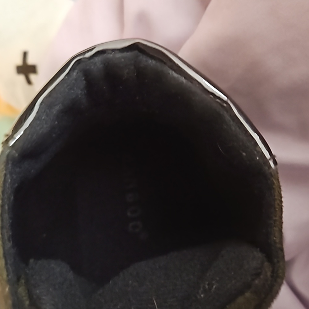 Boots - Picture 4 of 4